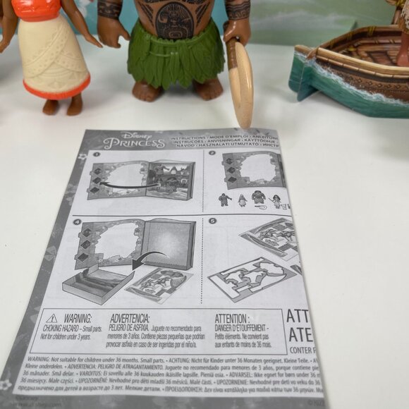 Disney Moana Classic Storybook Set - Picture 3 of 10